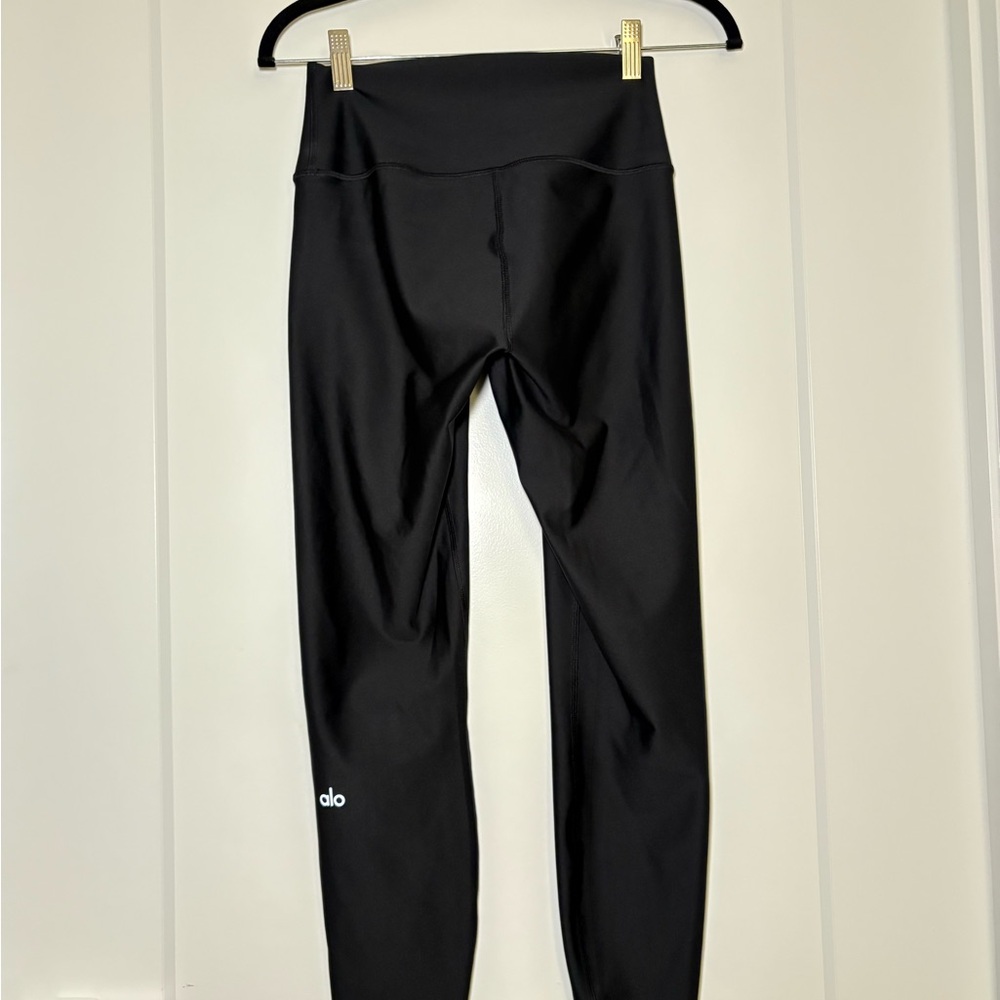 Alo Yoga High-Waist Airlift Legging 7/8 (Size Medium, Black shiny)